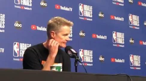 “祝你好运，我的教练🤞🏾感谢你为我做的一切，愿你一切顺利。”