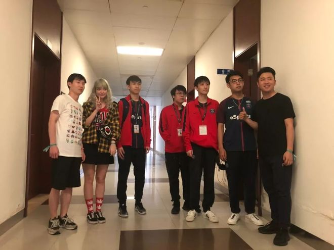 第一读看篮
